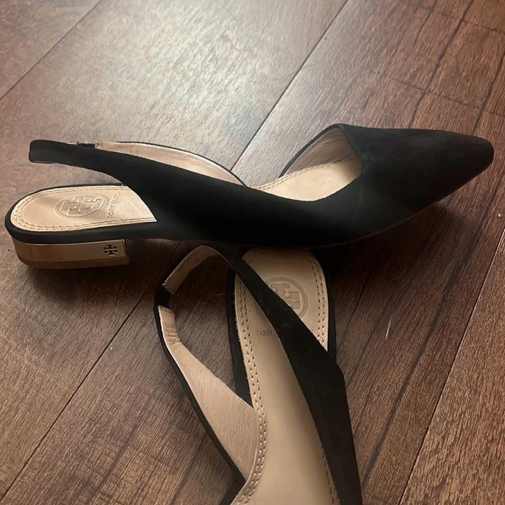 Tory Burch Black Pointed Slingback Flats - Picture 4 of 11